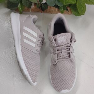 Adidas Women's Light Gray Sneakers